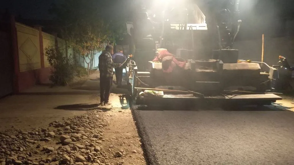 Qorgontepada Yangiobod mahallasida yollar asfaltlandi
