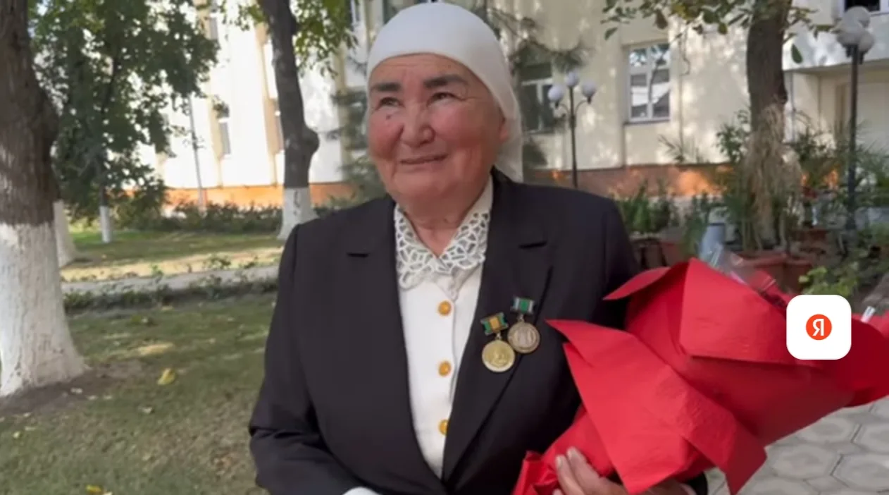Jalaquduqlik Hoshimova Faridaxon 65 yoshida bakalavr diplomini qo'lga kiritdi